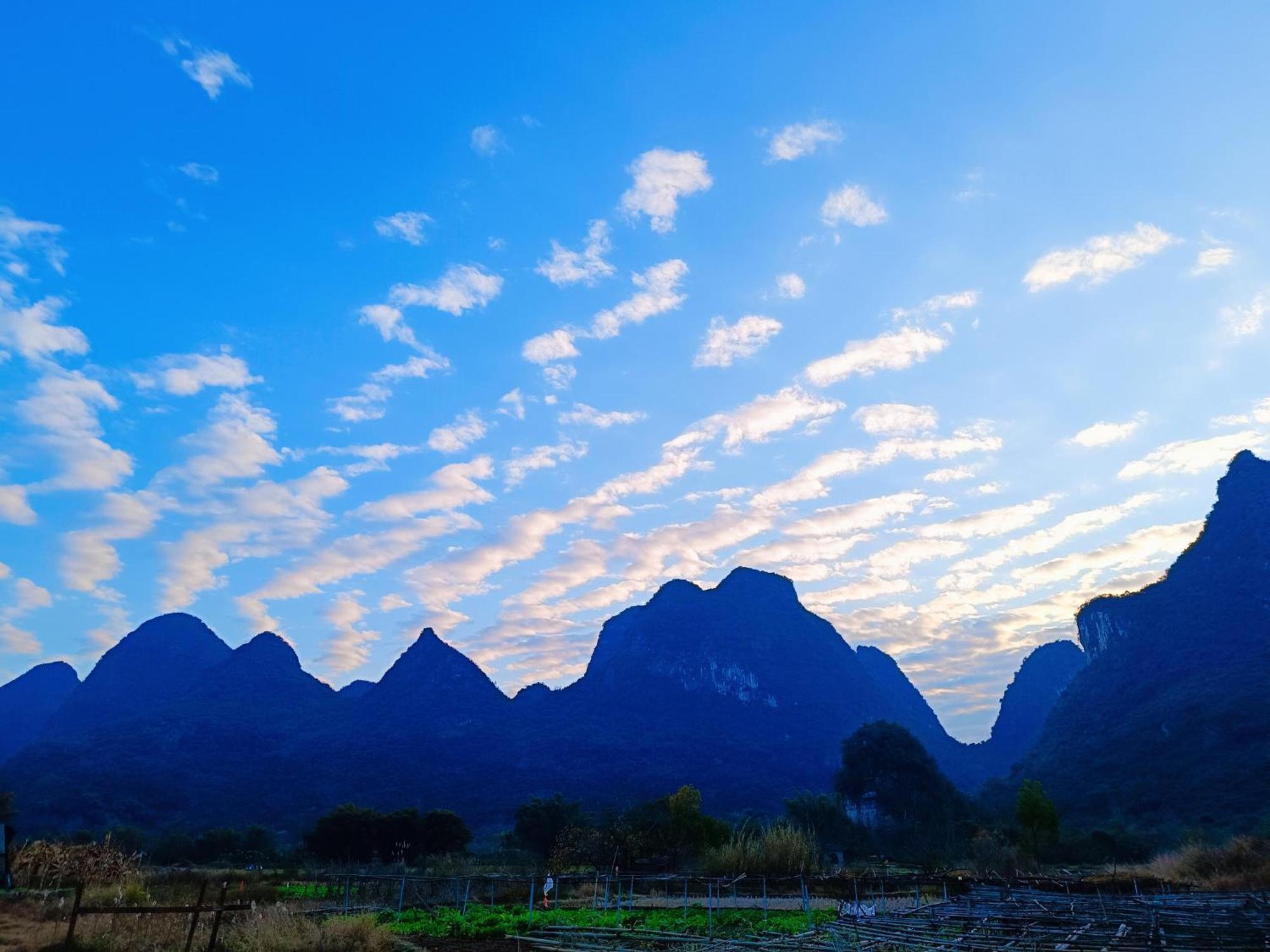 Dreamland Inn Yangshuo Exteriör bild